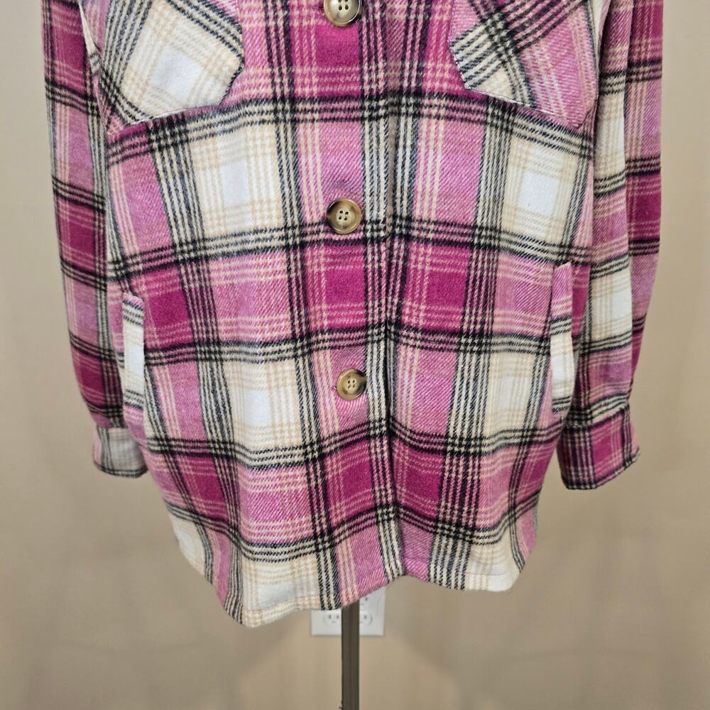 Women's New Fashion Pink Plaid Flannel Oversized Shacket | Size Small - Picture 5 of 9